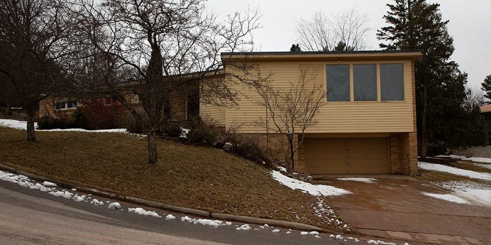 AN400-Before-front-house