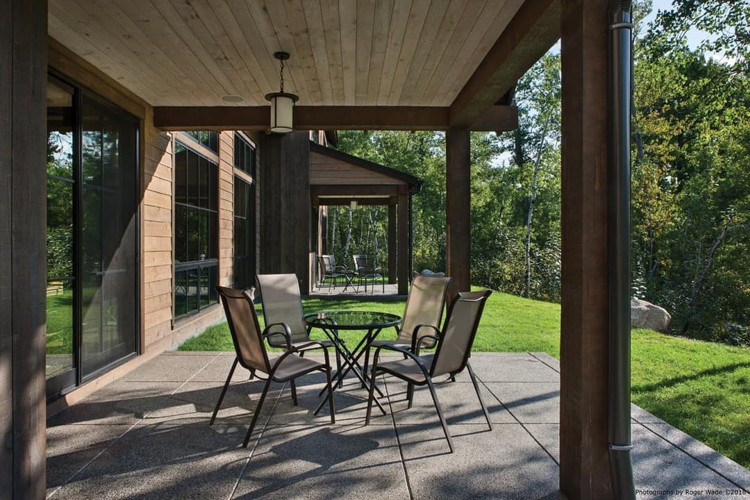 VistaLuxe WD LINE direct sets over awnings and casements